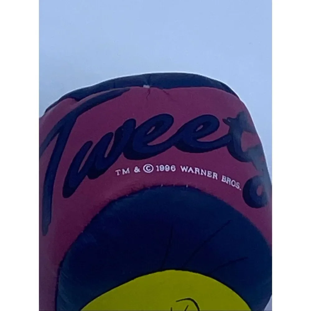 VINTAGE 1996 “TWEETY BIRD” HACKY SACK BALL